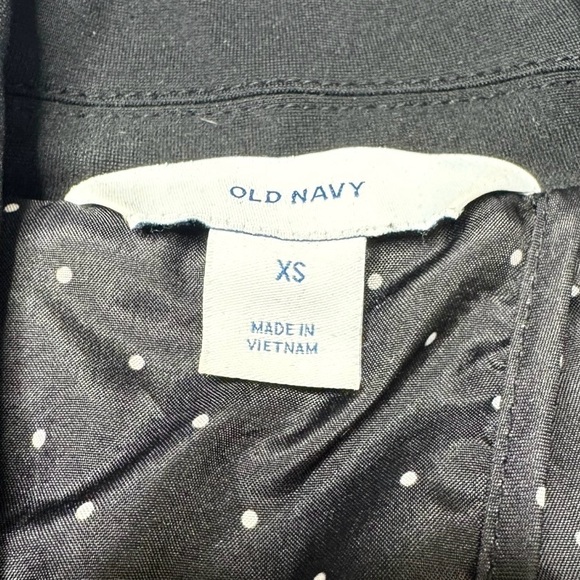 Old Navy Women's Elegant Black Blazer - Picture 2 of 7